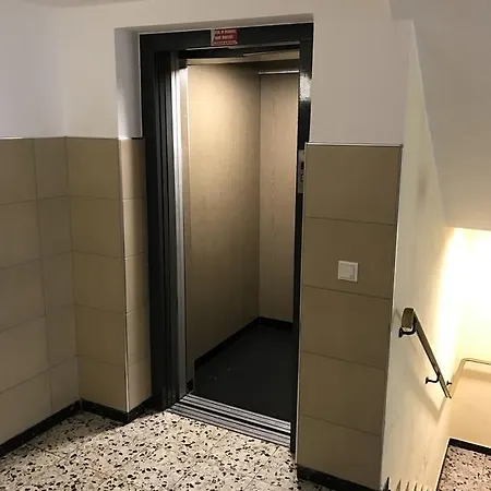 Apartament Tmj 1 Düsseldorf